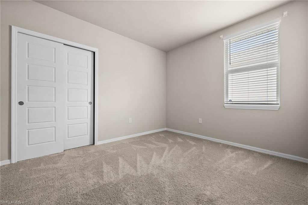 CRESCENT LAKES - Residential