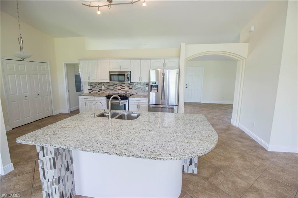 GOLDEN GATE ESTATES - Residential