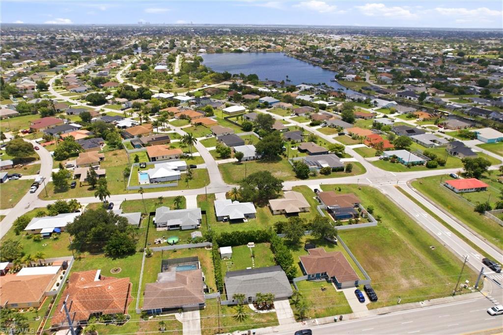 CAPE CORAL - Land