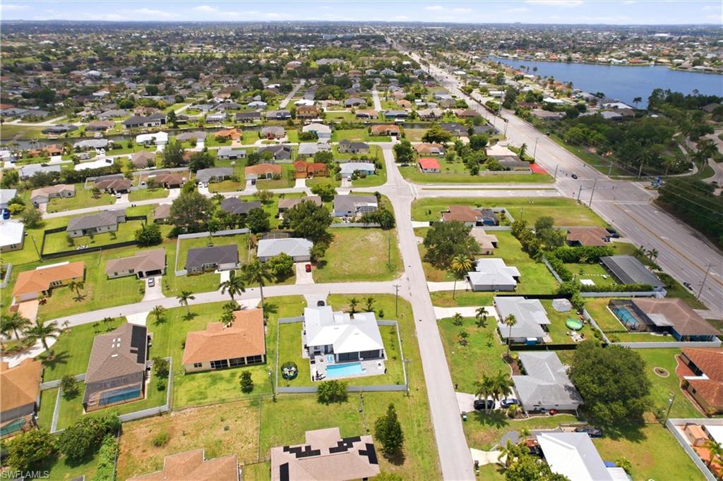 CAPE CORAL - Land