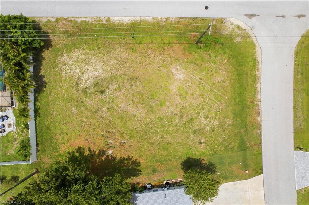 CAPE CORAL - Land