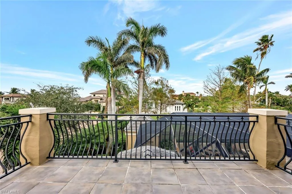 Fort Myers, Florida 33919, United States, 5 Bedrooms Bedrooms, ,5 BathroomsBathrooms,Residential,Active,10913