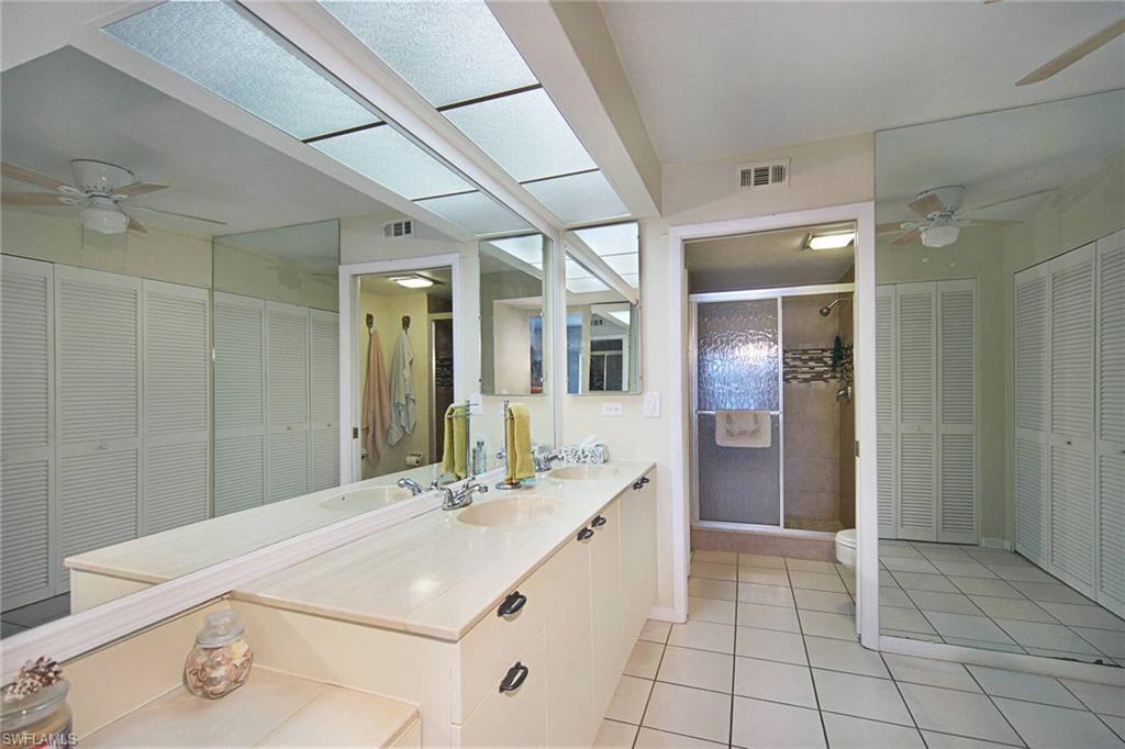 LAKESIDE AT LOCHMOOR CONDO - Residential