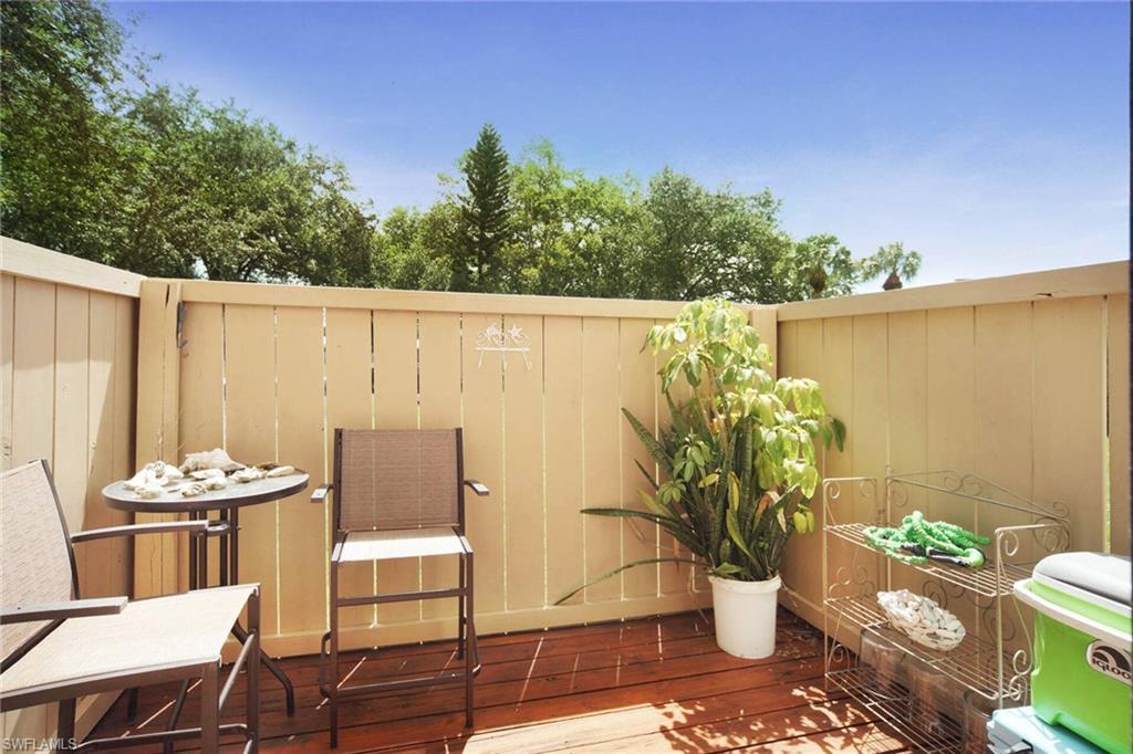 LAKESIDE AT LOCHMOOR CONDO - Residential