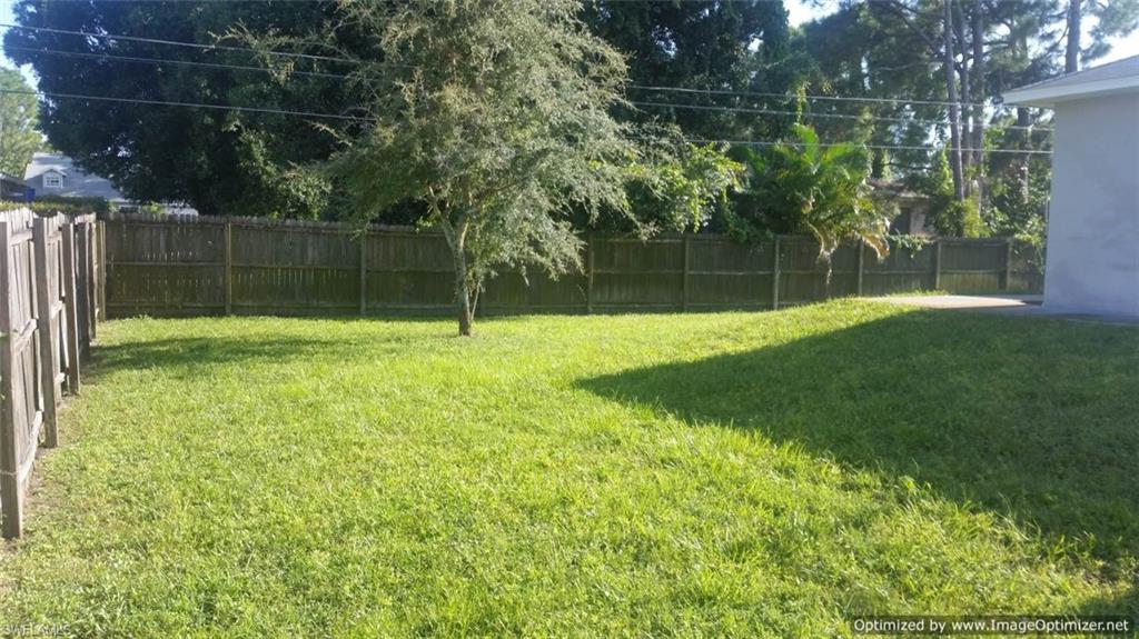 SAN CARLOS PARK - Residential