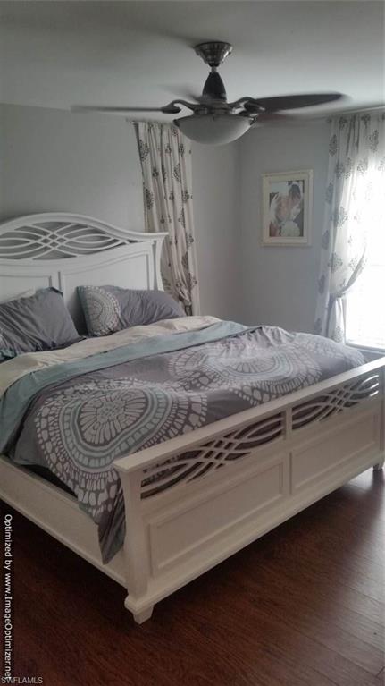 SAN CARLOS PARK - Residential