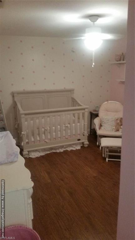 SAN CARLOS PARK - Residential