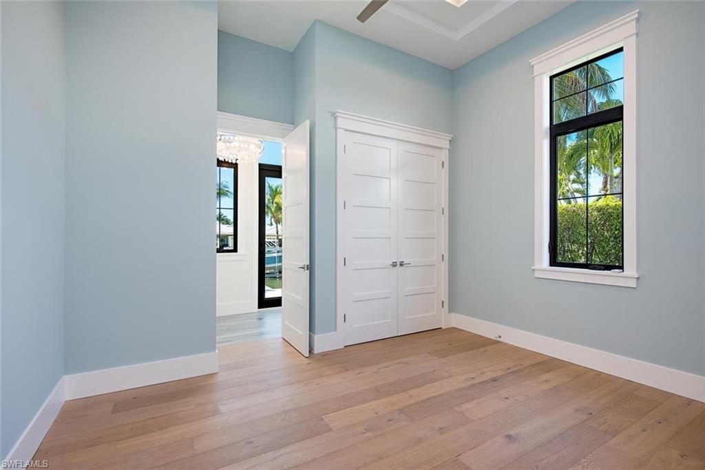 ROYAL HARBOR - Residential