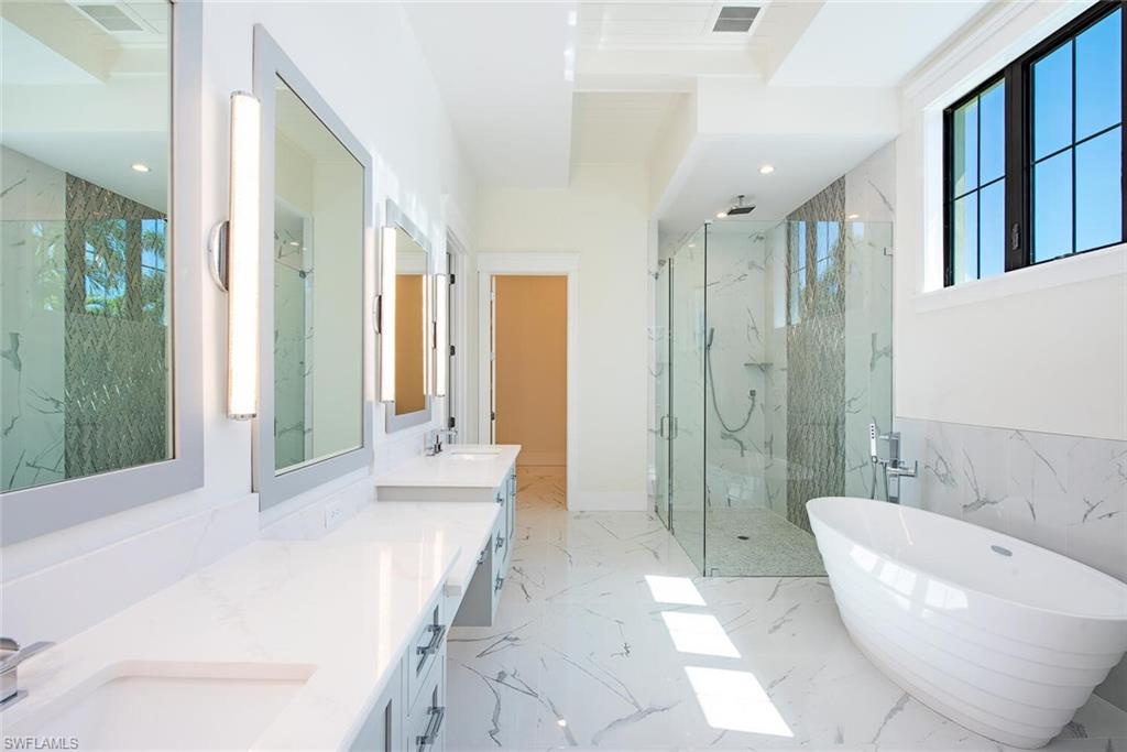 ROYAL HARBOR - Residential