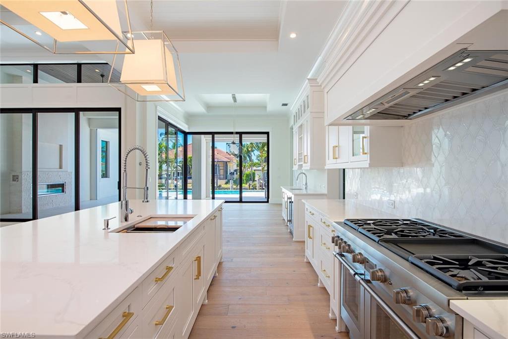 ROYAL HARBOR - Residential