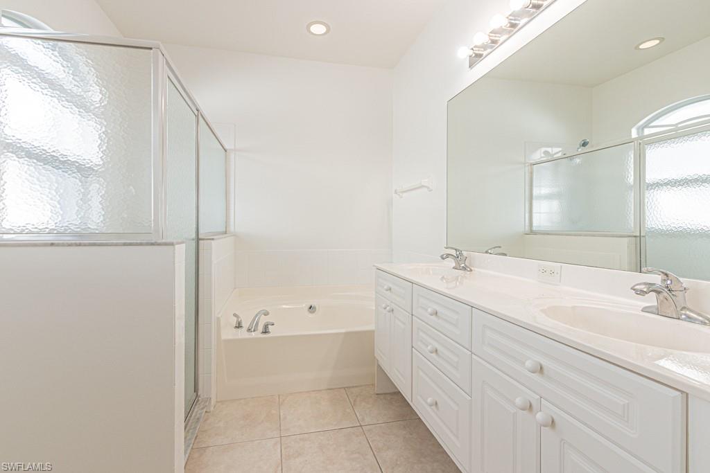 COLONIAL LINKS - Residential