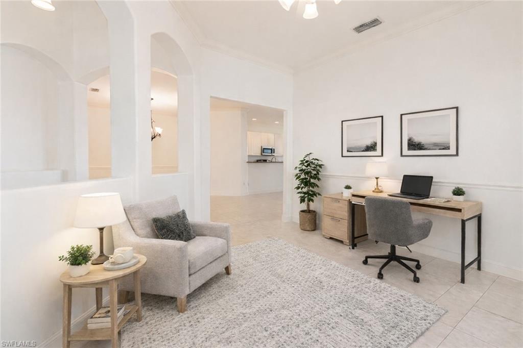 COLONIAL LINKS - Residential