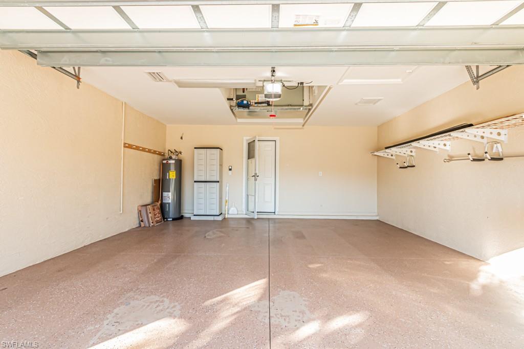 COLONIAL LINKS - Residential