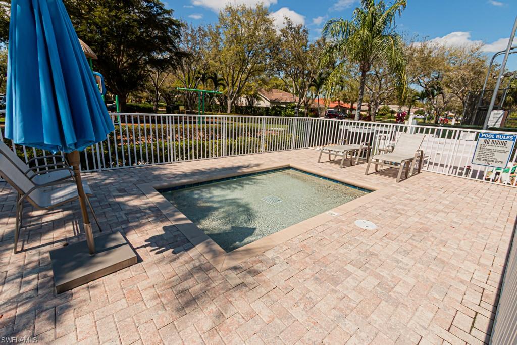 COLONIAL LINKS - Residential