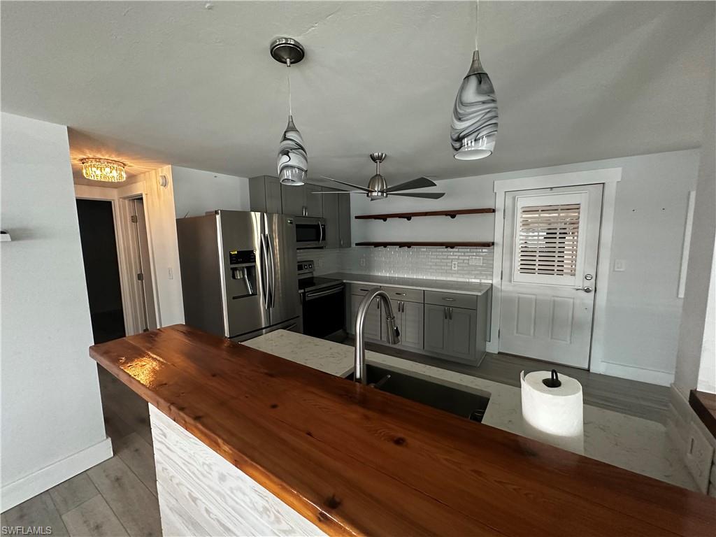 WEST WIND ESTATES - Residential