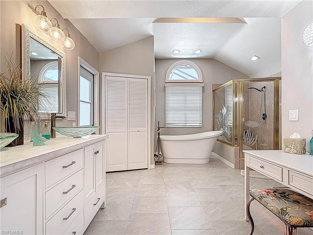 TIP TOP TERRACE - Residential