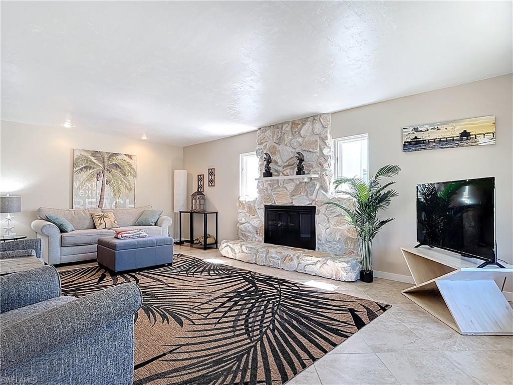 TIP TOP TERRACE - Residential