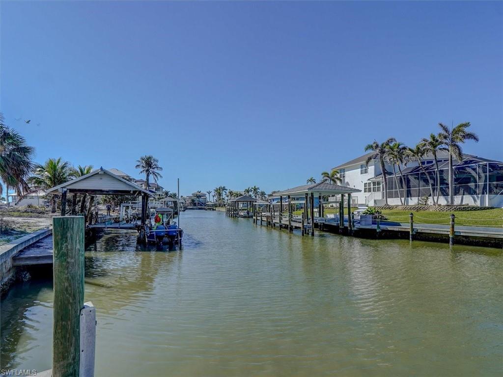 LAGUNA SHORES - Residential