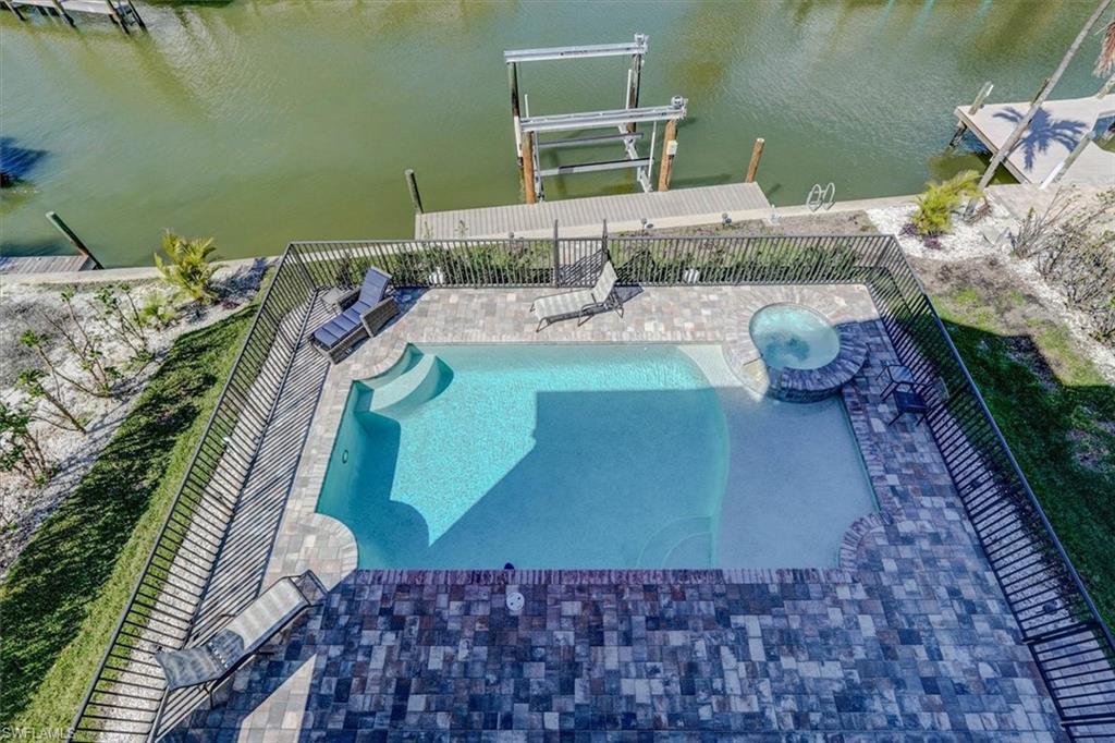 LAGUNA SHORES - Residential