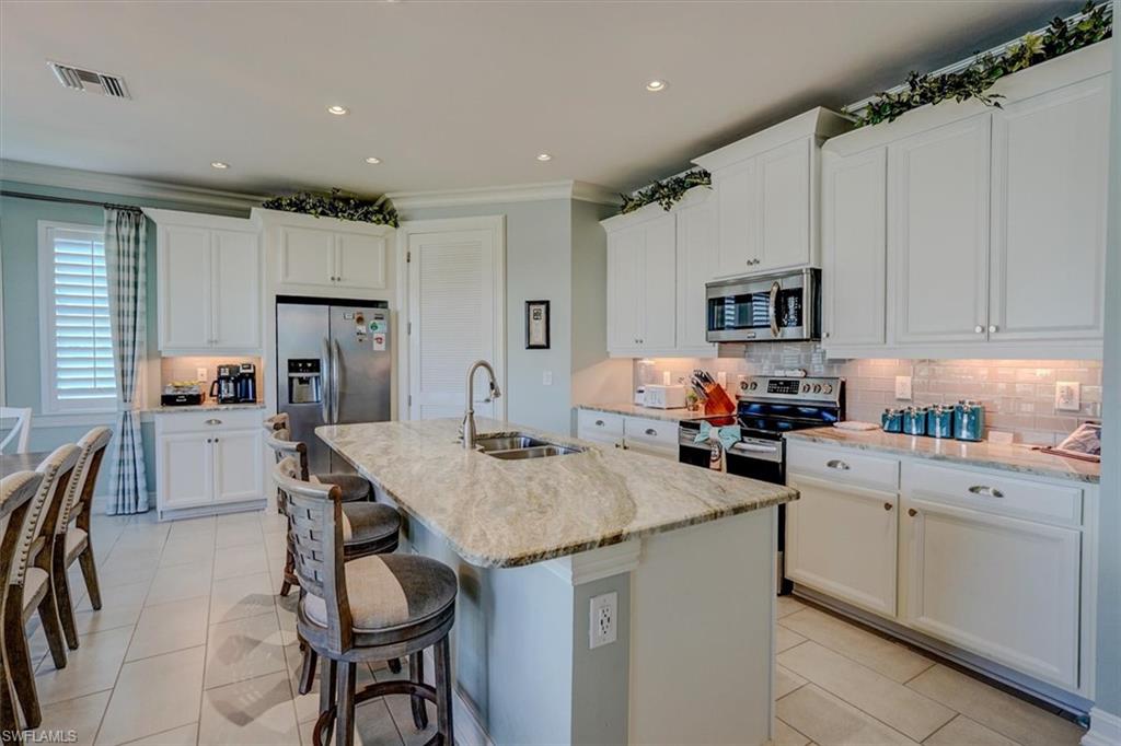 LAGUNA SHORES - Residential