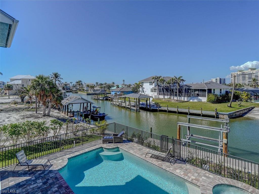LAGUNA SHORES - Residential