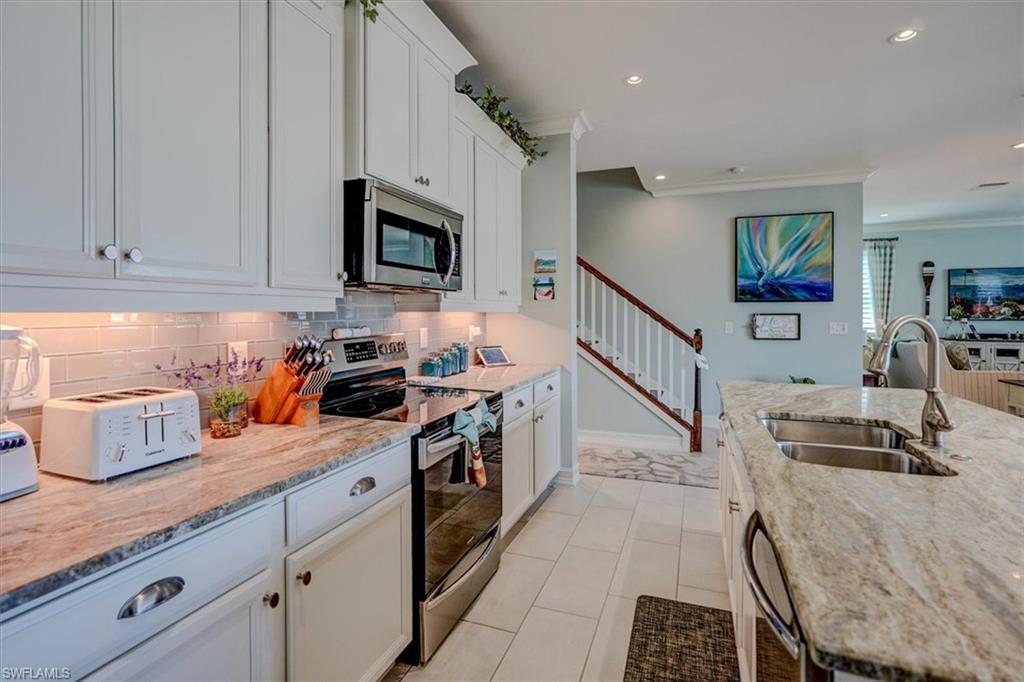 LAGUNA SHORES - Residential