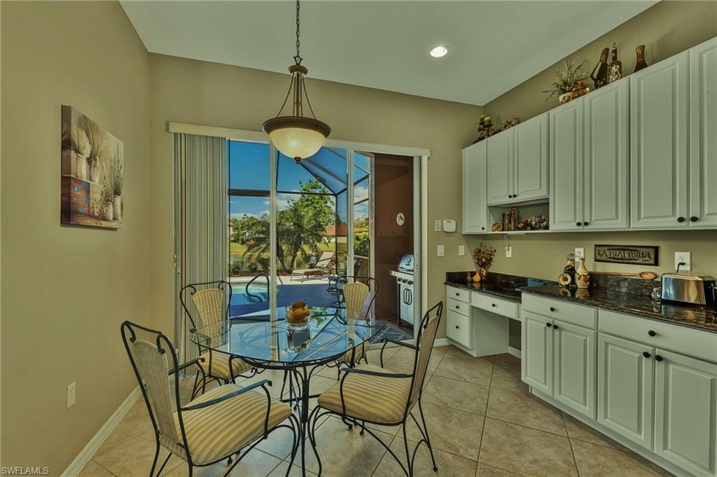 FEATHERBROOK - Residential