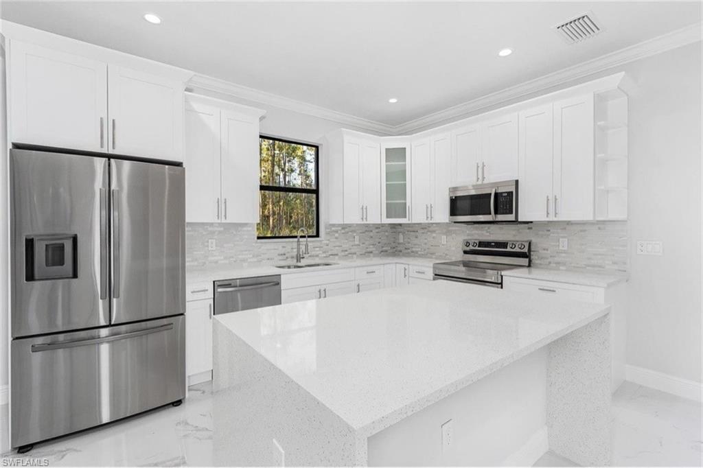 GOLDEN GATE ESTATES - Residential