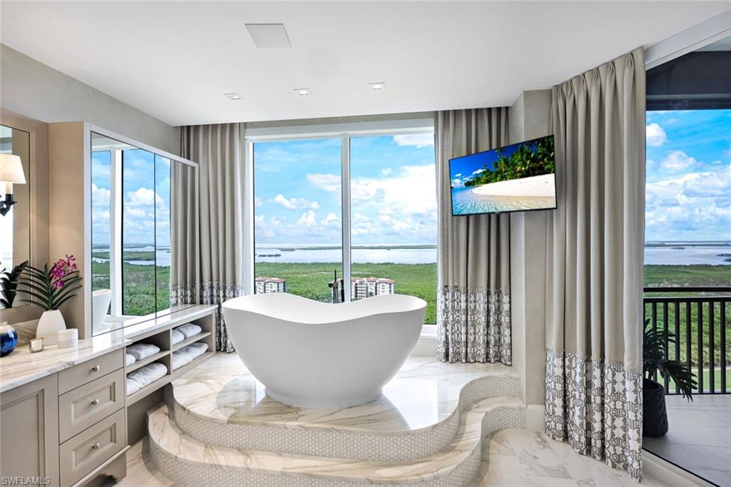 ALTAIRA - Residential