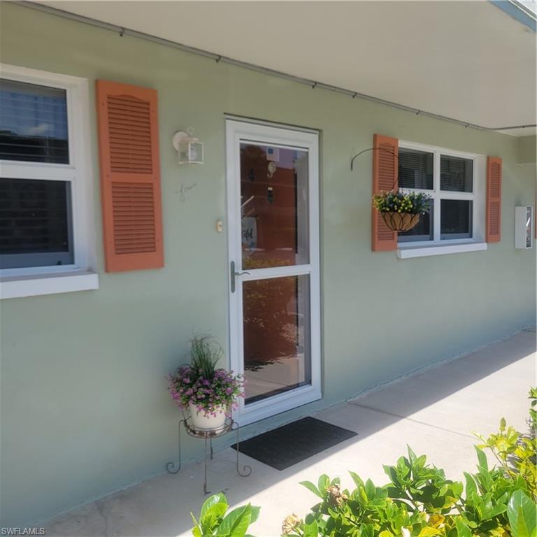 VALLEY STREAM COURT - Residential