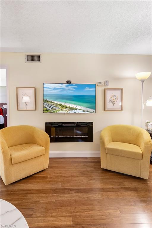 VALLEY STREAM COURT - Residential