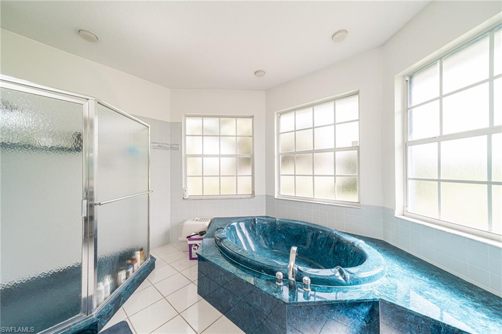 MEADOWBROOK ESTATE - Residential