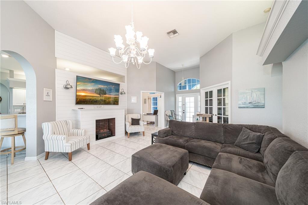 MEADOWBROOK ESTATE - Residential