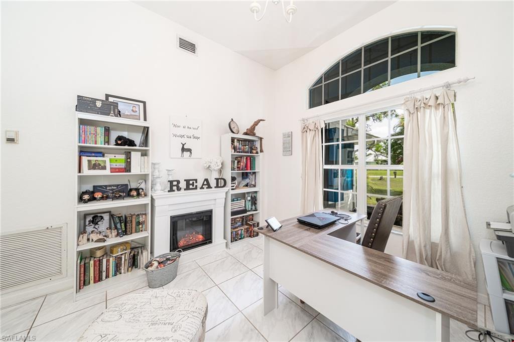 MEADOWBROOK ESTATE - Residential