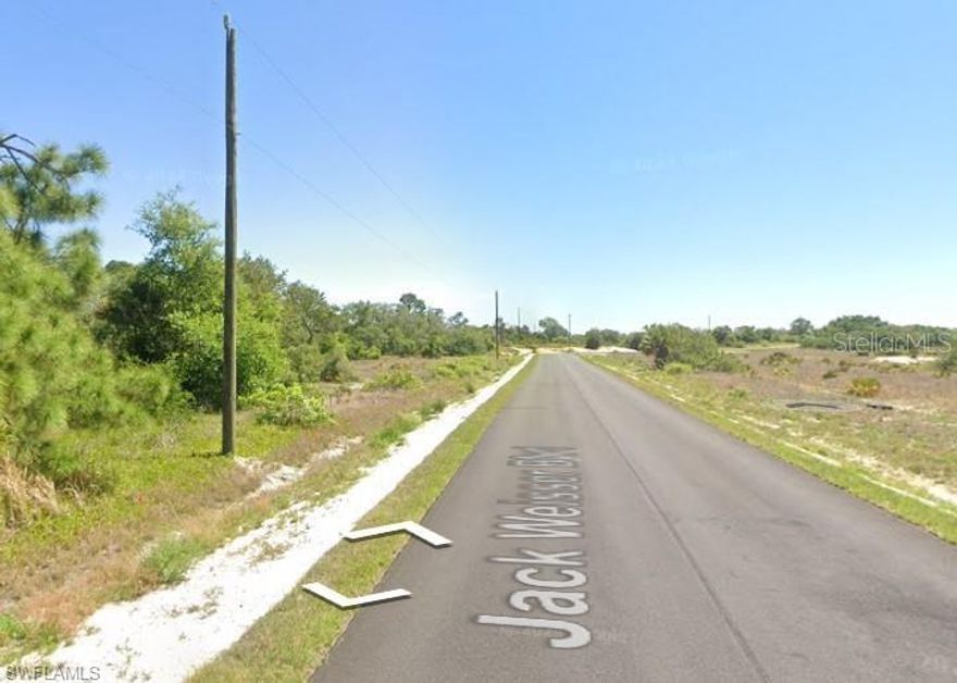 Investor Special – Priced Below Market!

Freshly paved roads and new power poles signal growth in this expanding Florida community. One of the lowest-priced lots in the subdivision, offering immediate upside potential.

Just minutes from Grassy Lake and U.S. Route 27, with strong fundamentals: access to hospitals, shopping, dining, and major commuter routes. Surrounded by high-demand recreational lakes including Lake Placid and Lake Istokpoga—driving steady buyer interest and long-term appreciation.

Special Recreation District amenities add lifestyle value and resale appeal.

Seller financing available – 1/3 down, 8% interest, 2–3 year term. Control the asset with reduced capital outlay.

Buy low. Hold or build. Capture the upside.