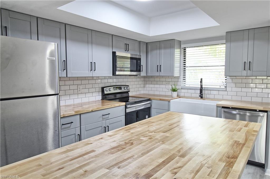 Properties 28160 Pine Haven WAY 38