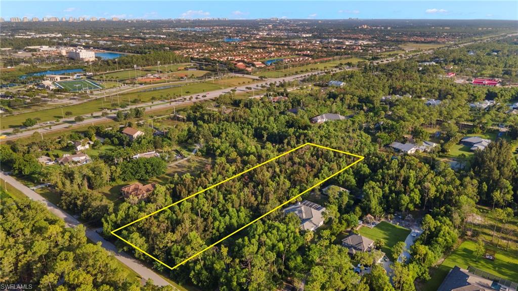 LIVINGSTON WOODS - Land