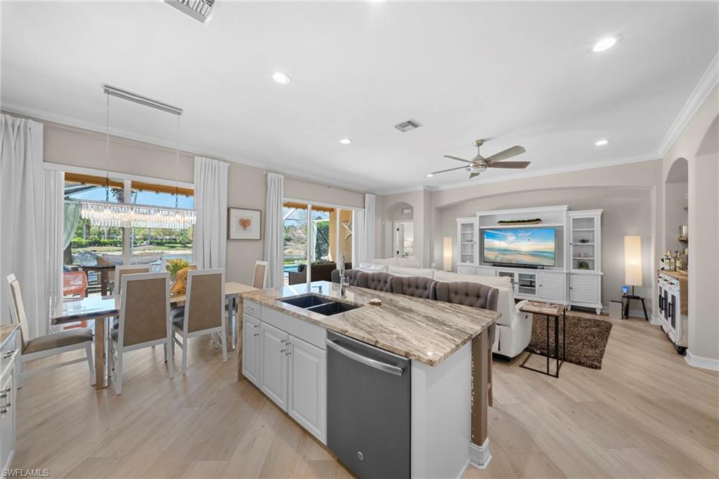 REFLECTION LAKES OF NAPLES - Residential Lease