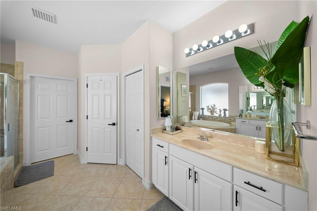 REFLECTION LAKES OF NAPLES - Residential Lease