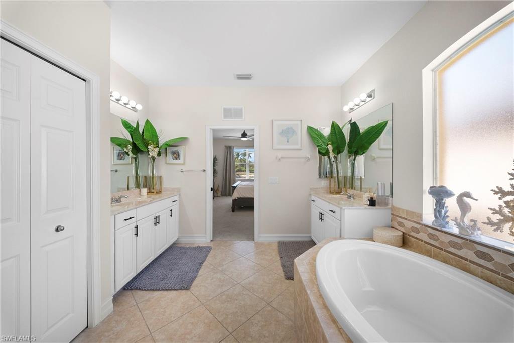 REFLECTION LAKES OF NAPLES - Residential Lease