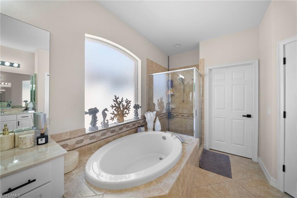 REFLECTION LAKES OF NAPLES - Residential Lease