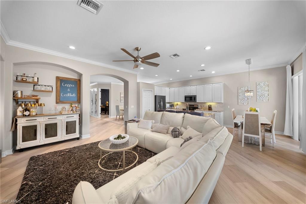 REFLECTION LAKES OF NAPLES - Residential Lease