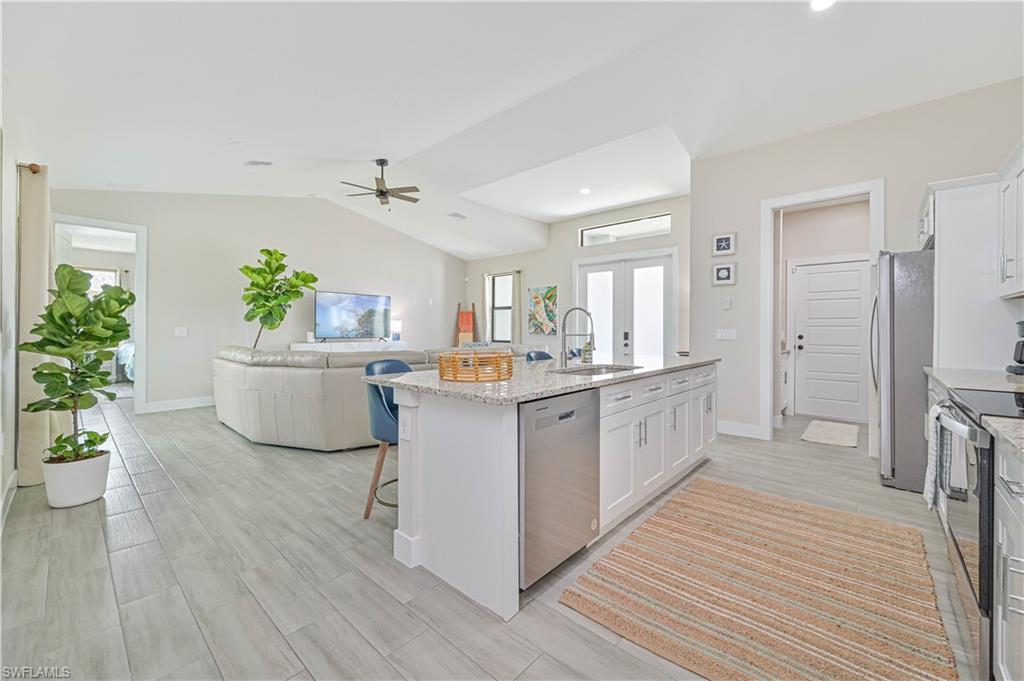 CAPE CORAL - Residential Lease