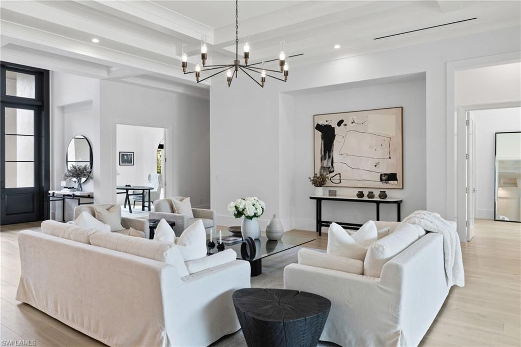 PINE RIDGE - Residential