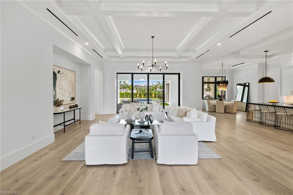 PINE RIDGE - Residential