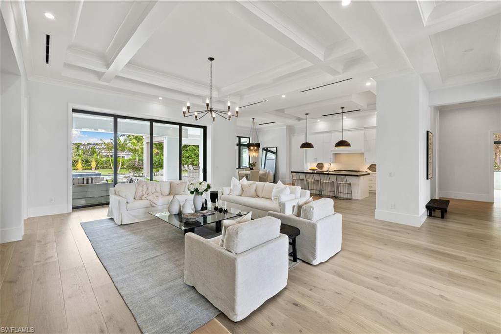 PINE RIDGE - Residential