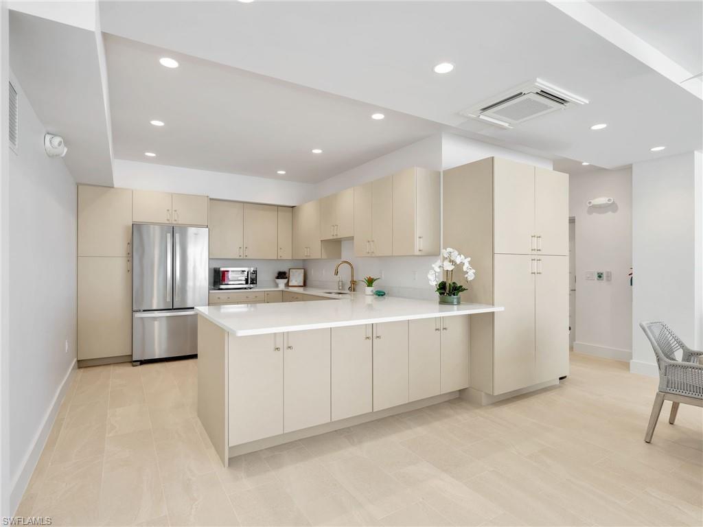 THE EGRET - Residential