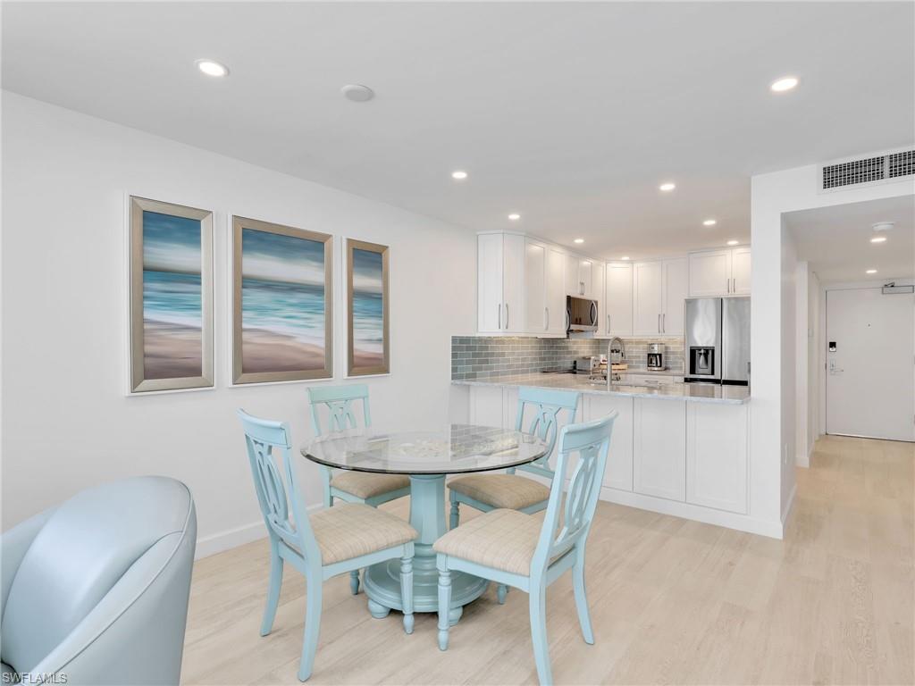 THE EGRET - Residential