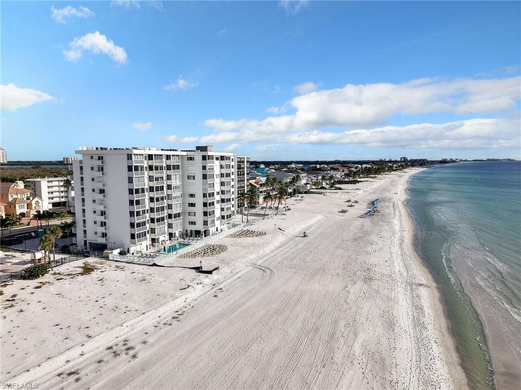 THE EGRET - Residential