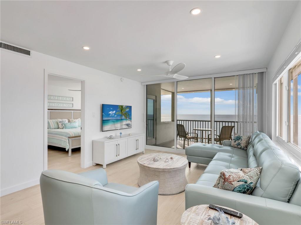 THE EGRET - Residential